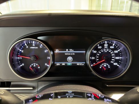 Used 2024 Kia Carnival LX FWD image 12