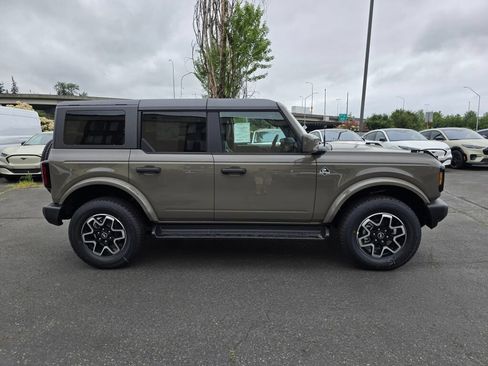 New 2026 Ford Bronco Outer Banks AWD/4WD image 6