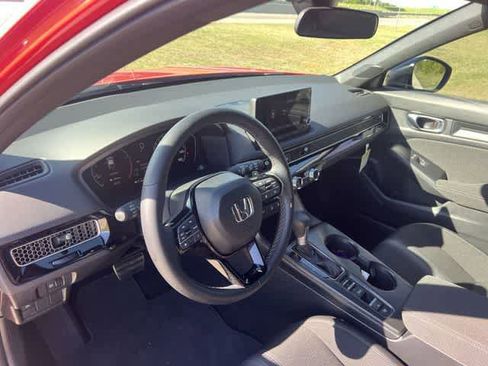 Used 2025 Honda Civic Sport image 15