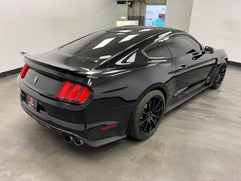 Used 2017 Ford Mustang Shelby GT350 image 6