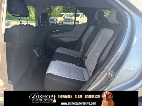 Used 2023 Chevrolet Equinox LT FWD image 17