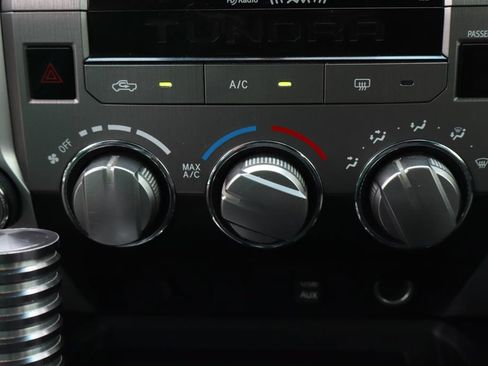 Used 2016 Toyota Tundra SR5 w/ SR5 Upgrade Package AWD/4WD image 37