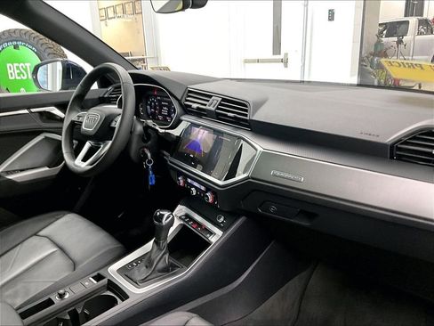 Used 2025 Audi Q3 2.0T Premium AWD/4WD image 14
