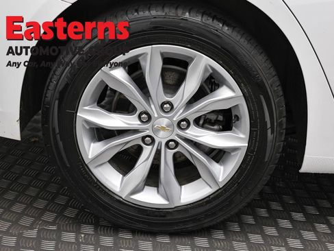 Used 2024 Chevrolet Malibu LT FWD image 29