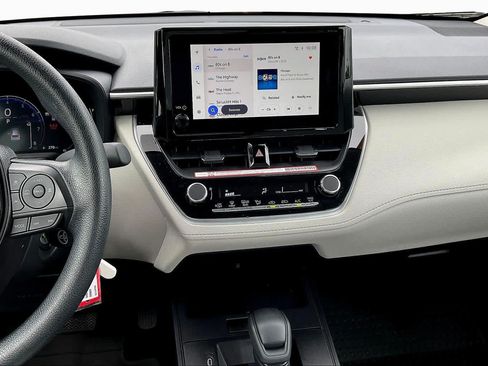 Used 2026 Toyota Corolla Cross L FWD image 7