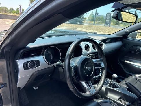 Used 2017 Ford Mustang GT Premium RWD image 12