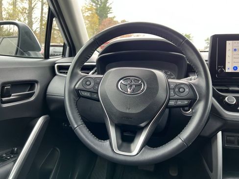 Used 2023 Toyota Corolla Cross LE AWD/4WD image 22