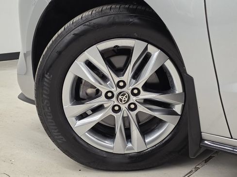 Used 2022 Toyota Sienna Limited AWD/4WD image 49