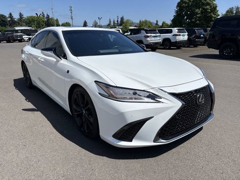 Used 2019 Lexus ES 350 F Sport w/ Accessory Package 2 FWD image 4