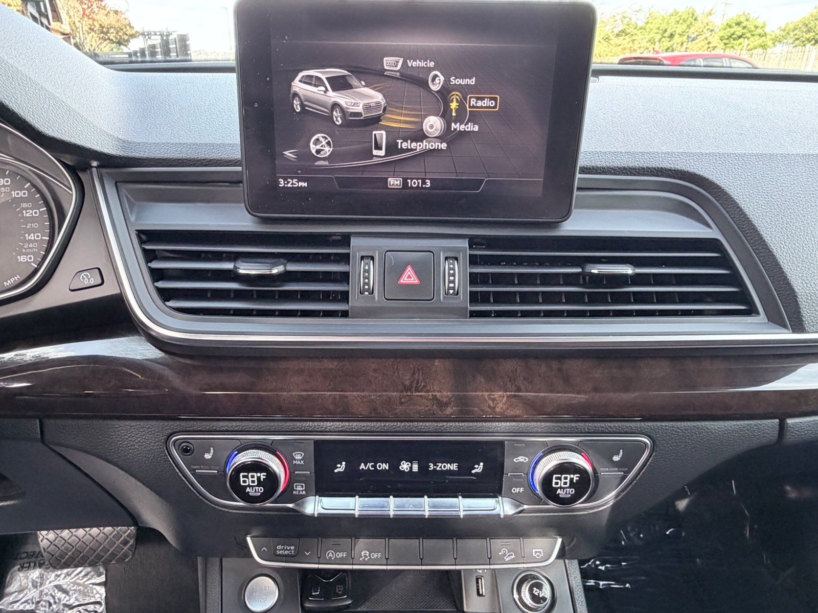 Used 2019 Audi Q5 2.0T Premium AWD/4WD image 13