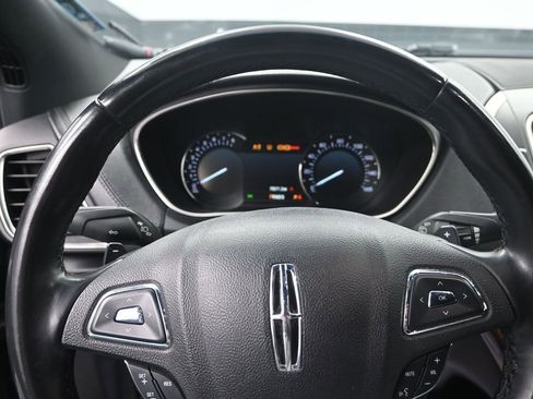 Used 2018 Lincoln MKX Reserve image 15