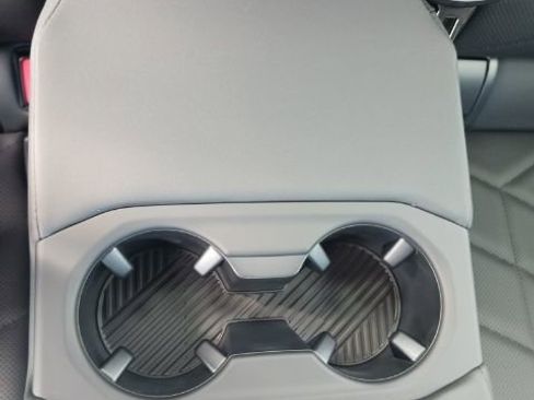 New 2024 BMW i5 eDrive40i w/ Convenience Package image 16