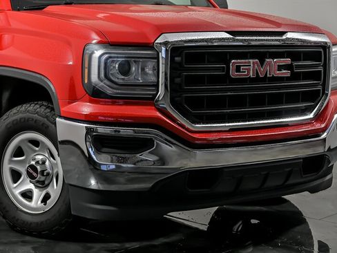 Used 2019 GMC Sierra 1500 Limited w/ Sierra Convenience Package RWD image 2