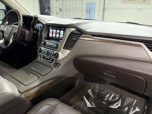 Used 2018 GMC Yukon XL Denali w/ Denali Ultimate Package AWD/4WD image 48