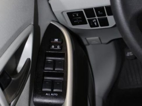 Used 2014 Toyota Prius Three image 12