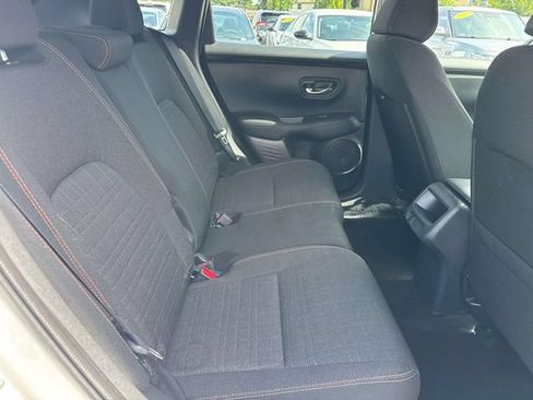 Certified 2025 Honda HR-V Sport image 9