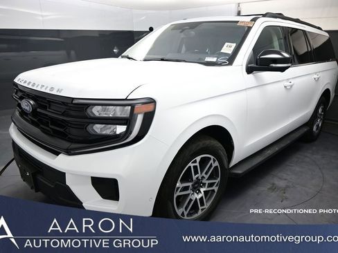 Used 2025 Ford Expedition Max Active AWD/4WD image 1
