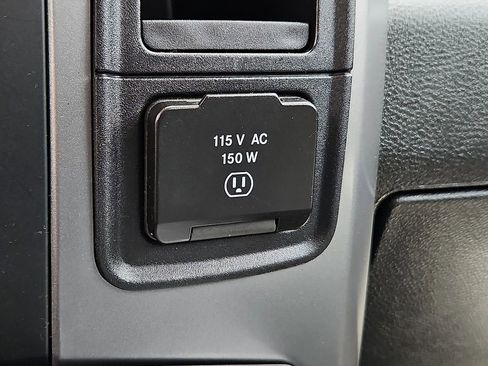 Used 2023 RAM 1500 Classic SLT w/ Trailer & Traction Group AWD/4WD image 26