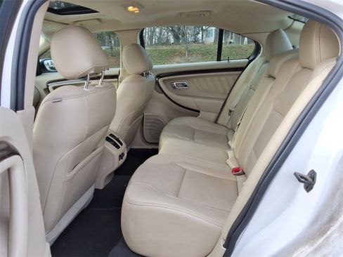 Used 2019 Ford Taurus Limited image 12