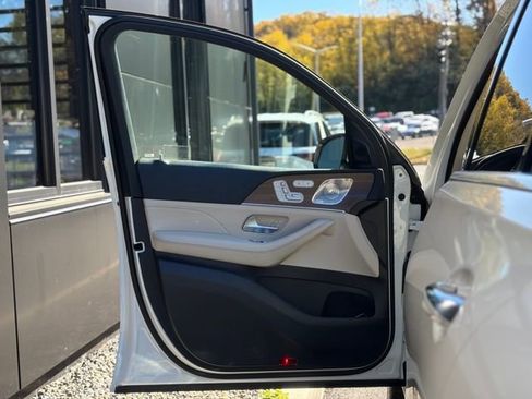 Certified 2023 Mercedes-Benz GLE 450 4MATIC image 44