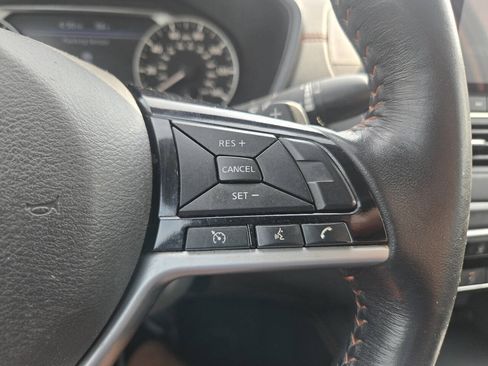 Used 2021 Nissan Altima 2.5 SR FWD image 39