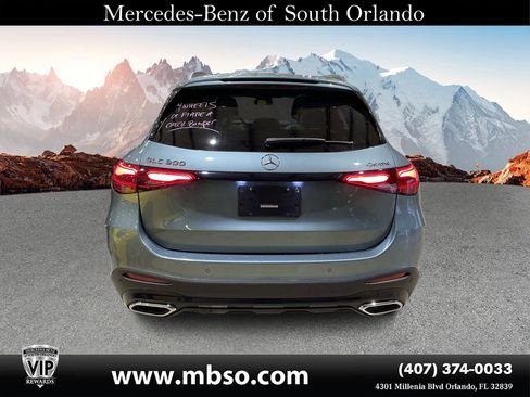 Used 2025 Mercedes-Benz GLC 300 4MATIC image 17