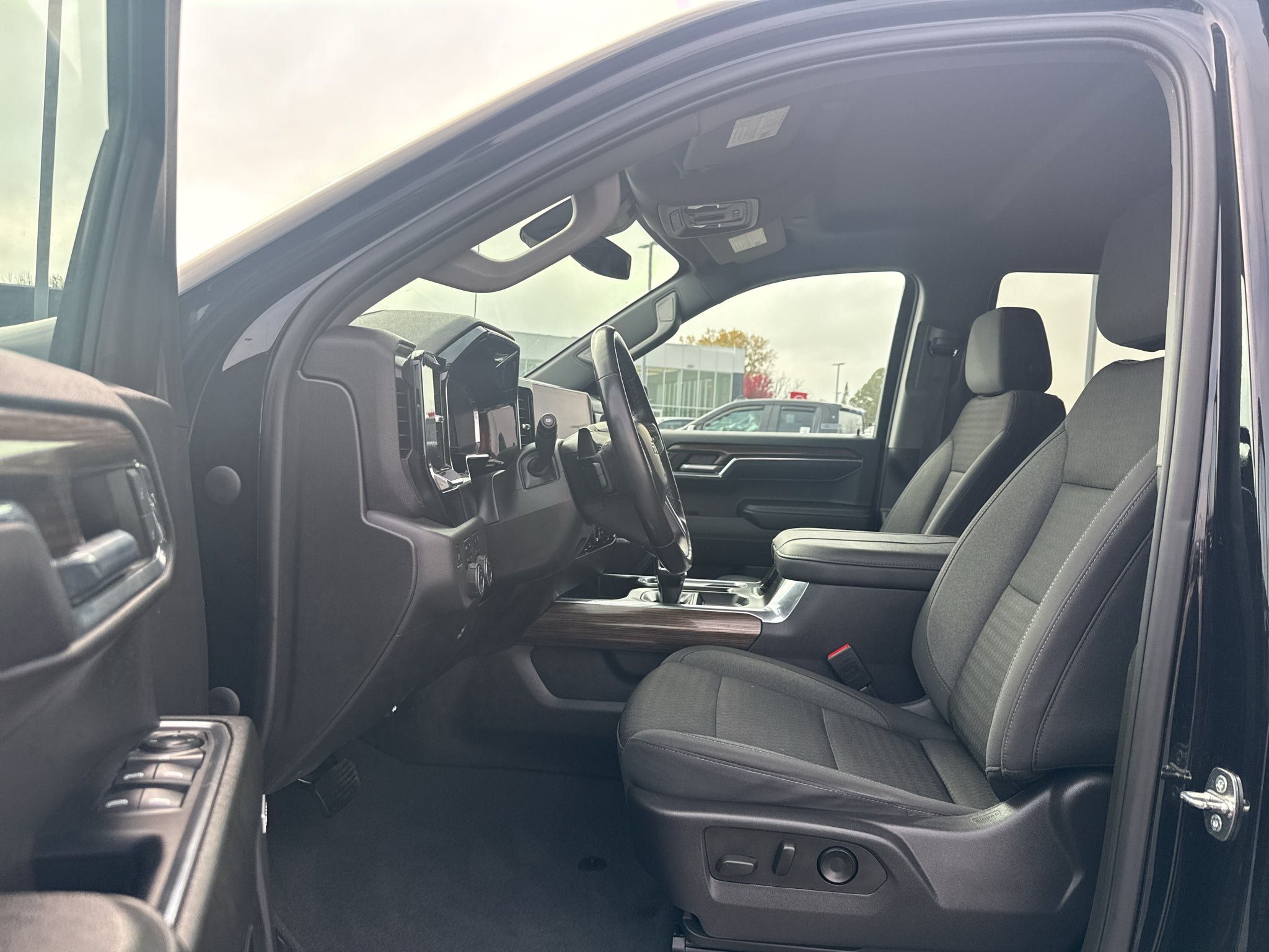Certified 2023 Chevrolet Silverado 1500 RST w/ All Star Edition Plus AWD/4WD image 4