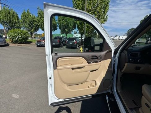 Used 2013 GMC Sierra 2500 Denali AWD/4WD image 14