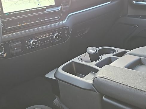 Used 2024 GMC Sierra 3500 SLE w/ SLE Value Package image 13