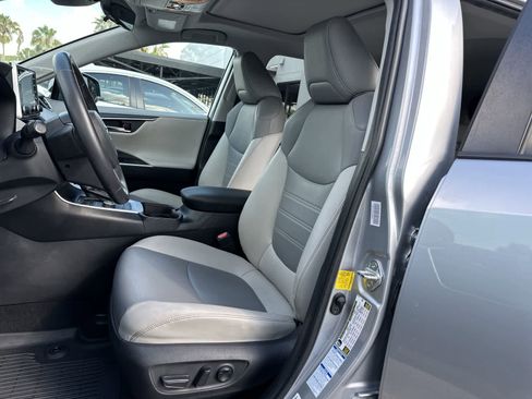 Used 2020 Toyota RAV4 Limited w/ All Weather Liner Package AWD/4WD image 3