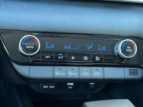 New 2026 Hyundai Elantra Hybrid FWD image 18
