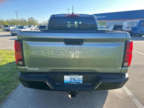 Used 2024 Chevrolet Colorado ZR2 w/ Technology Package image 12