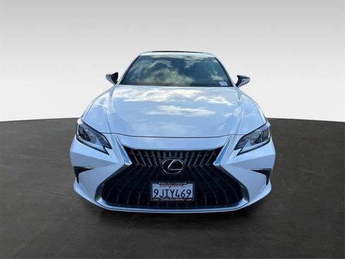 Used 2024 Lexus ES 300h image 6