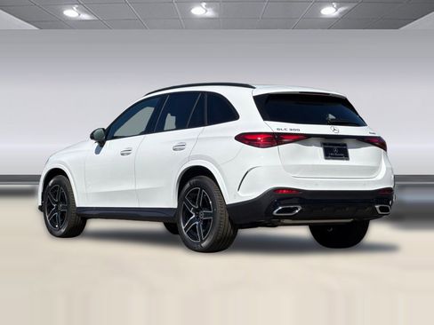New 2026 Mercedes-Benz GLC 300 4MATIC image 3