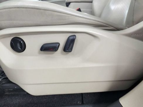 Used 2018 Volkswagen Atlas SE FWD image 11