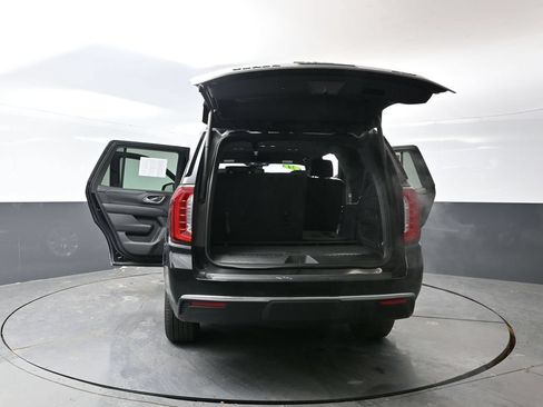 Used 2024 GMC Yukon SLT AWD/4WD image 44