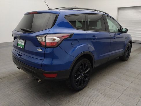 Used 2017 Ford Escape SE w/ SE Sport Appearance Package FWD image 9