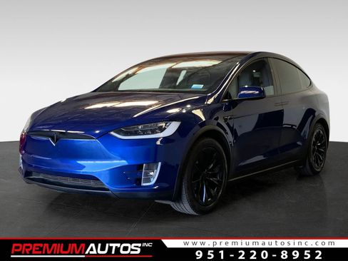 Used 2017 Tesla Model X 75D image 1