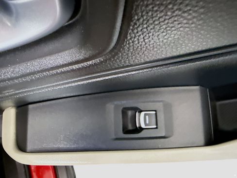 Used 2025 Honda Accord LX image 31