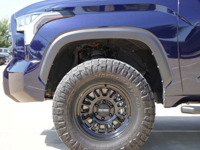 Used 2024 Toyota Tundra Limited AWD/4WD image 5