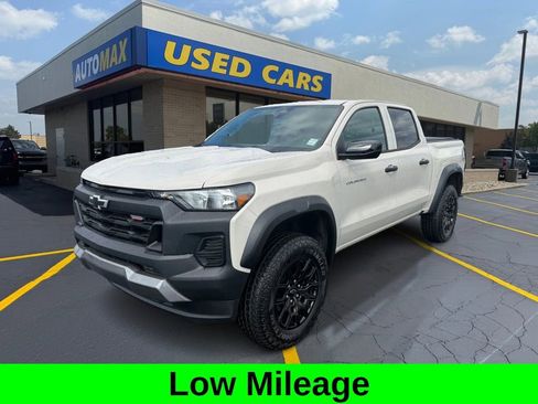Used 2026 Chevrolet Colorado Trail Boss AWD/4WD image 1