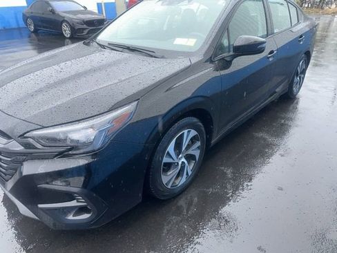 Used 2023 Subaru Legacy Premium AWD/4WD image 3