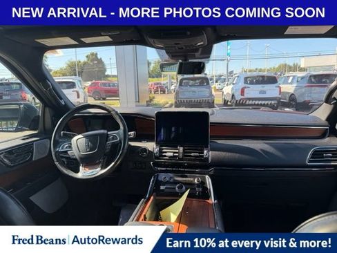 Used 2019 Lincoln Navigator L Reserve AWD/4WD image 11