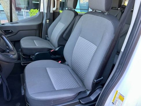 Used 2023 Ford Transit 350 XLT image 9