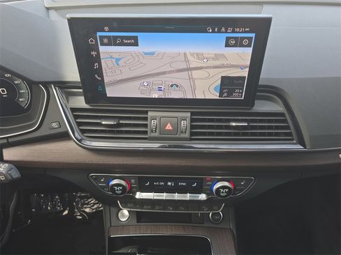 Used 2023 Audi A4 2.0T Premium w/ Convenience Package image 20