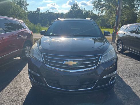 Used 2017 Chevrolet Traverse LT AWD/4WD image 7