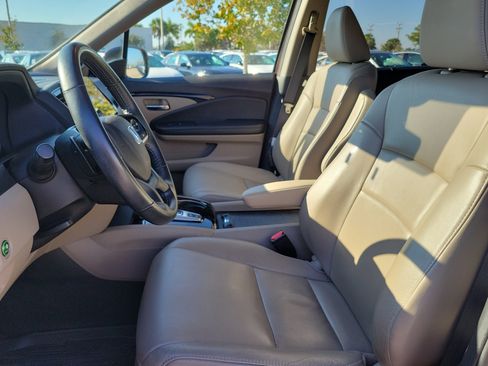 Used 2021 Honda Pilot Touring image 23