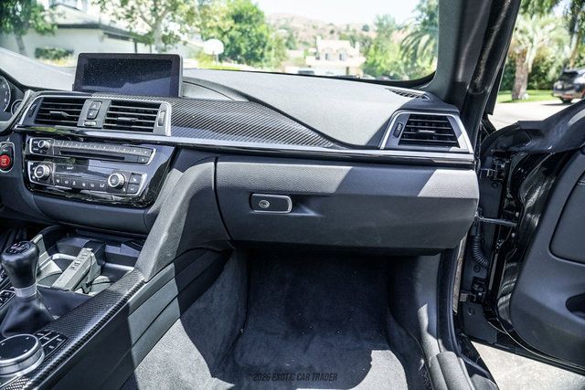 Used 2020 BMW M4 Convertible w/ Competition Package RWD image 73