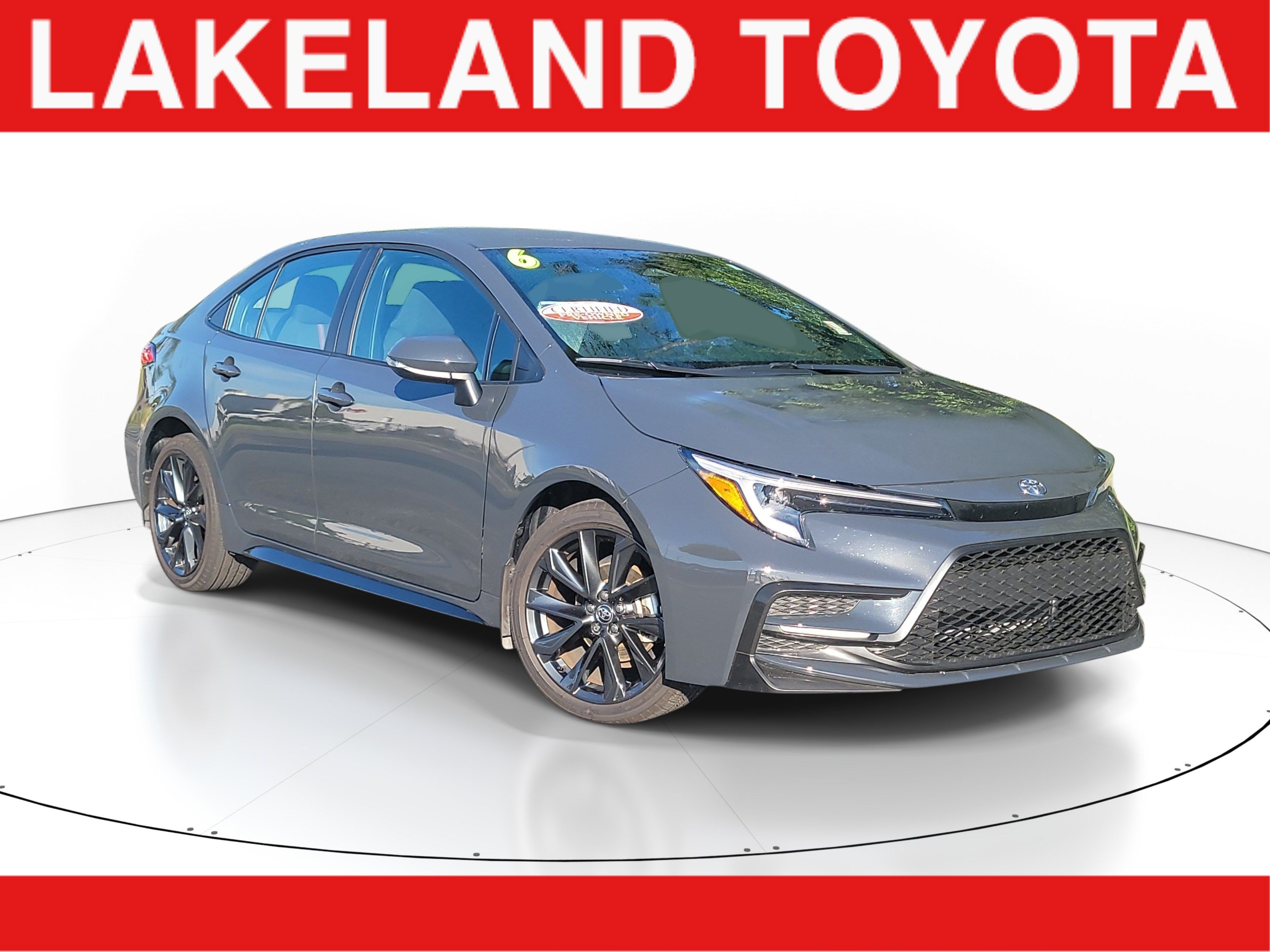 Used 2026 Toyota Corolla SE FWD image 1