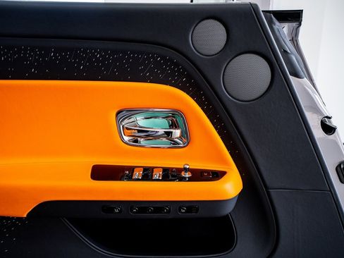 Used 2024 Rolls-Royce Spectre w/ Spectre Launch Package image 30